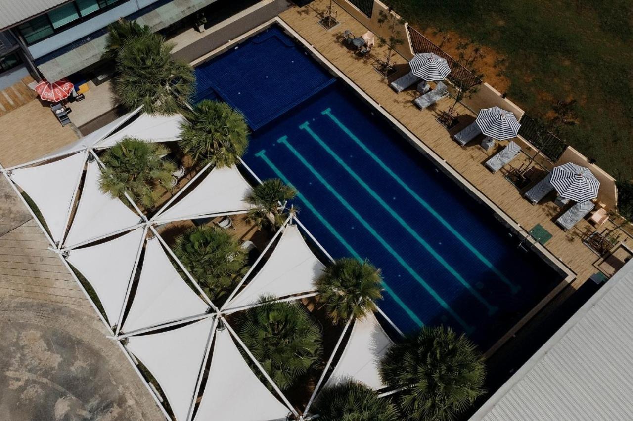 Ray Hotel Buriram Ngoại thất bức ảnh