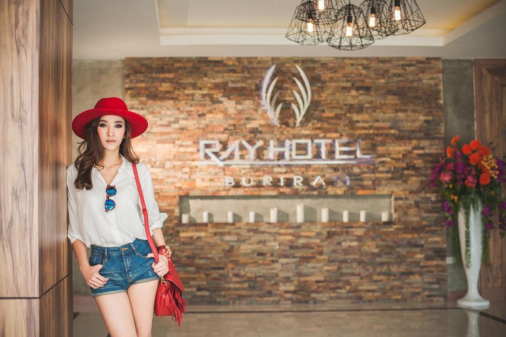 Ray Hotel Buriram Ngoại thất bức ảnh